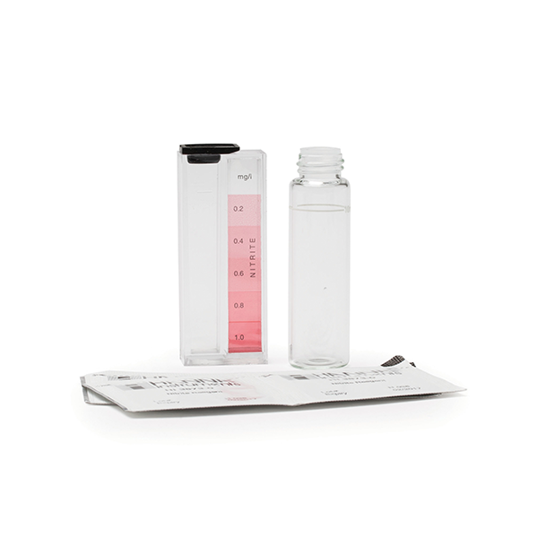 Test kit para medición de nitritos (como NO-2-N), intervalo de 0.0 a 1.0 mg/L). HI3873